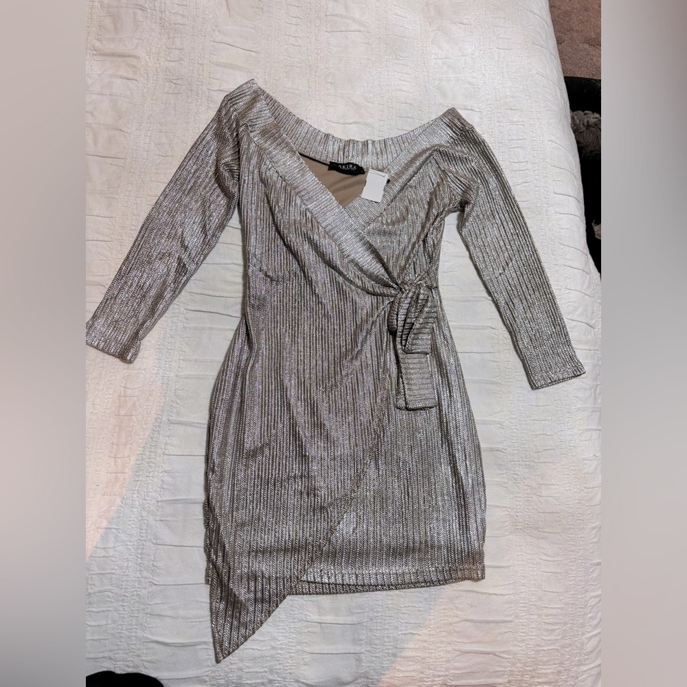 ⭐️Akira Shoulder Dress worn on The Bachelor⭐️